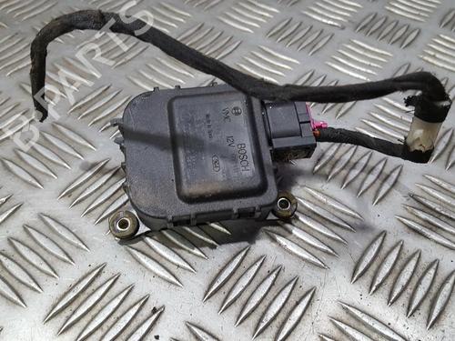 electronic-module-audi-a4-b5-8d2-1994-1995-1996-1997-1998-1999-2000-2001-33497145 main image