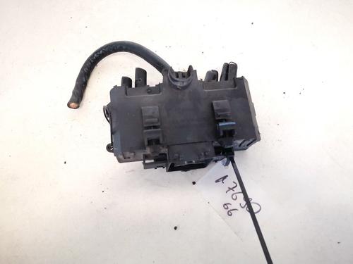 Used Fuse box Fuse box MERCEDES-BENZ C-CLASS (W203) C 270 CDI (203.016) (170 hp) 32900443 32900443