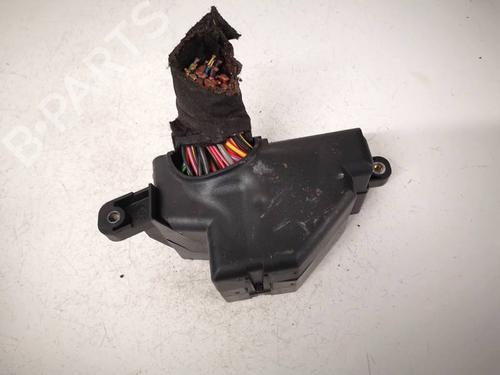 Fuse box VW PASSAT B6 (3C2) 2.0 TDI | BP39484071E1 - Image 3