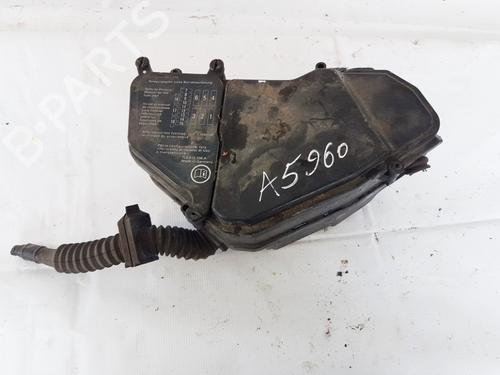 Used Fuse box Fuse box PORSCHE CAYENNE (9PA) S 4.5 (340 hp) 33067198 33067198