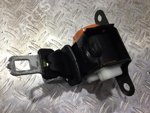 rear-center-seatbelt-nissan-almera-ii-hatchback-n16-2000-35658077 main image