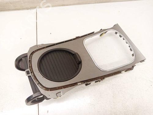 Portavasos/Objetos Portavasos/Objetos TOYOTA AVENSIS Saloon (_T27_) 1.8 VVT-i (ZRT271_, ZRT271R) (147 hp) 36686518 36686518