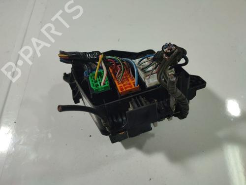 Used Fuse box MAZDA PREMACY (CP) 2.0 TD (90 hp) 32536477