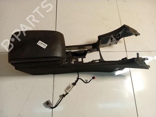 Used Armrest / Center console Armrest / Center console 34770232 34770232