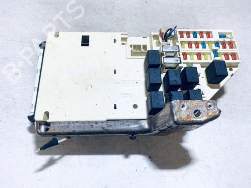 Used Fuse box Fuse box CHRYSLER 300M (LR) 3.5 V6 24V (254 hp) 33062102 33062102