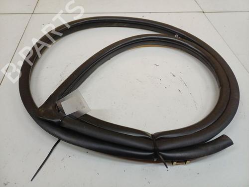 Gummiliste Gummiliste TOYOTA AVENSIS (_T25_) 2.0 D-4D (CDT250_, CDT250R) (116 hp) 37505665 37505665