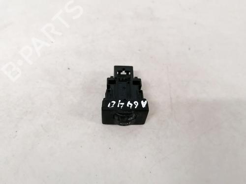 Used Switch Switch TOYOTA RAV 4 III (_A3_) 2.2 D 4WD (ALA30_, ALA30R) (136 hp) 35570513 35570513