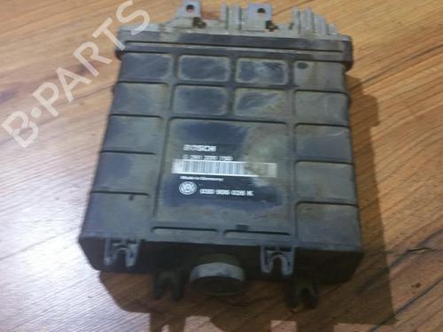 Used Engine control unit (ECU) Engine control unit (ECU) VW GOLF III (1H1) 1.4 (60 hp) 33520340 33520340