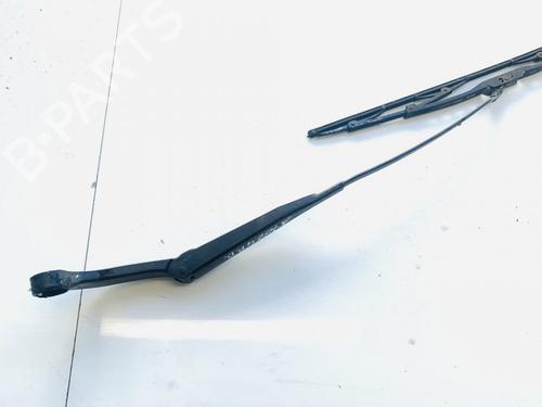 Used Front windshield wiper arm Front windshield wiper arm 33097234 33097234