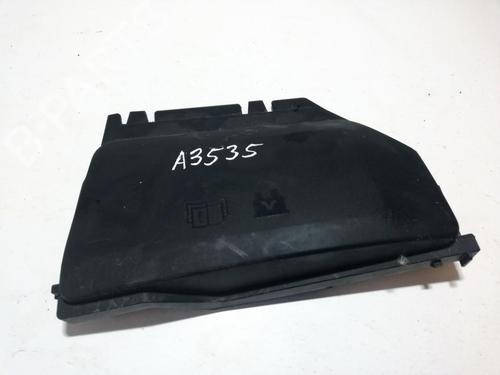 Used Fuse box Fuse box FORD MONDEO IV (BA7) 2.0 TDCi (140 hp) 33504734 33504734