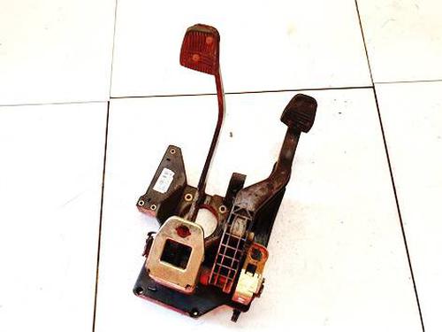 Used Clutch pedal Clutch pedal 38611516 38611516