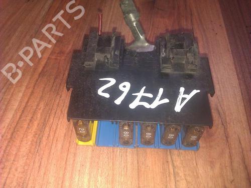 Used Fuse box Fuse box OPEL ASTRA F Hatchback (T92) 1.4 i (F08, M08, F68, M68) (60 hp) 33502452 33502452