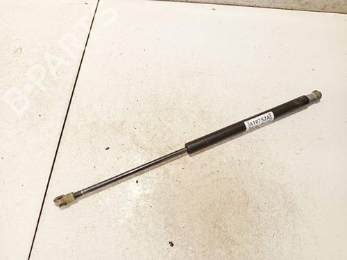 tailgate-lift-support-toyota-yaris-_p9_-2005-2006-2007-2008-2009-2010-2011-2012-2013-2014-34929356 main image