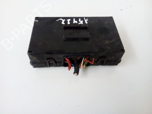 Used Fuse box Fuse box CITROËN C3 I (FC_, FN_) 1.4 HDi (68 hp) 33526164 33526164