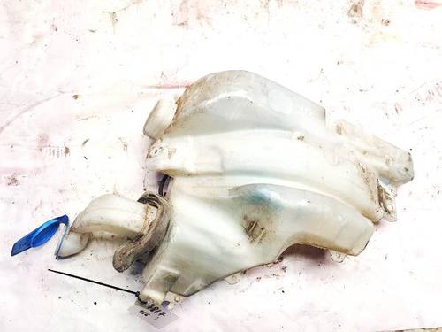 windscreen-washer-tank-audi-a8-d3-4e2-4e8-2002-2003-2004-2005-2006-2007-2008-2009-2010-35348339 main image