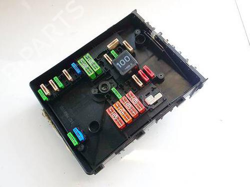 fuse-box-seat-leon-1p1-2005-2006-2007-2008-2009-2010-2011-2012-2013-36102669 main image