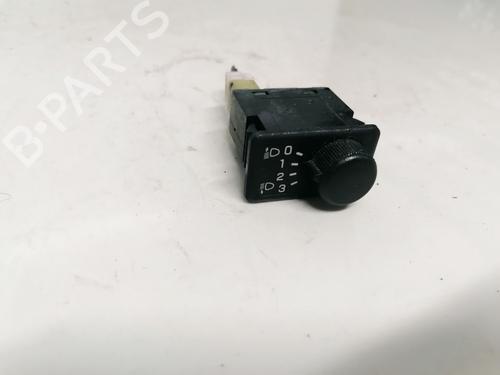 Used Switch Switch NISSAN ALMERA II Hatchback (N16) 2.2 Di (110 hp) 35551356 35551356