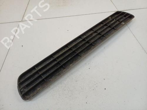 Used Grille Grille AUDI 80 B4 Saloon (8C2) 2.0 E (115 hp) 40028475 40028475
