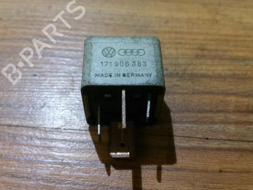 Used Electronic sensor Electronic sensor VW GOLF II (19E, 1G1) 1.0 (50 hp) 33519064 33519064