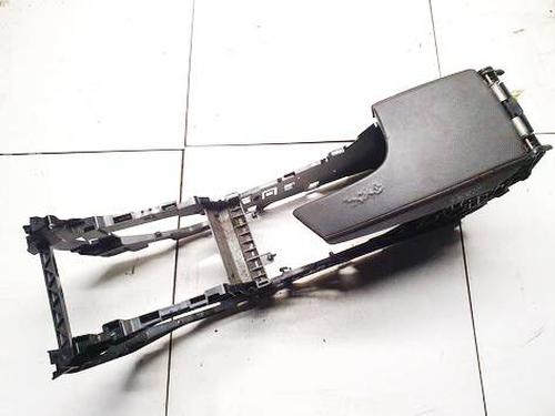 Used Armrest / Center console Armrest / Center console OPEL INSIGNIA A (G09) 2.0 CDTI (68) (131 hp) 39999680 39999680