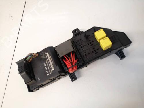 Used Fuse box Fuse box OPEL SIGNUM Hatchback (Z03) 2.2 direct (F48) (155 hp) 32944244 32944244
