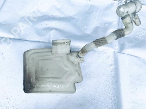 windscreen-washer-tank-vw-jetta-iii-1k2-2004-2005-2006-2007-2008-2009-2010-2011-2012-2013-35634863 main image