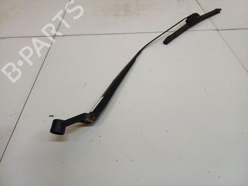 Used Front windshield wiper arm Front windshield wiper arm 37677965 37677965