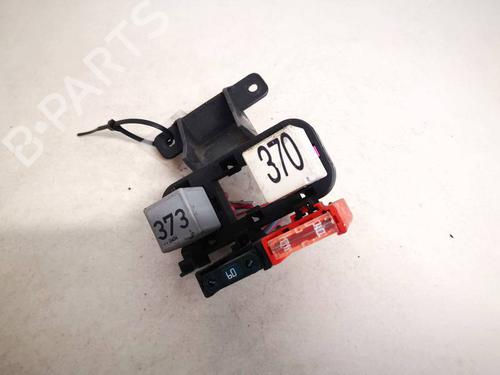 fuse-box-vw-passat-b55-3b3-2000-2001-2002-2003-2004-2005-32931799 main image