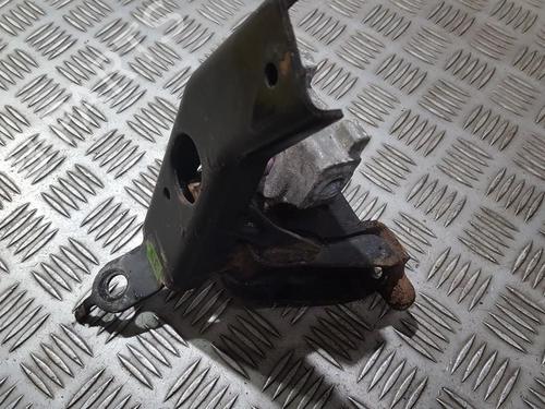 Used Engine mount Engine mount TOYOTA YARIS (_P9_) 1.0 VVT-i (KSP90_, KSP90R) (69 hp) 33497594 33497594