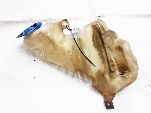 windscreen-washer-tank-vw-passat-b5-variant-3b5-1997-1998-1999-2000-2001-35882019 main image