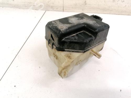 Used Fuse box Fuse box TOYOTA YARIS (_P1_) 1.0 (SCP10_, SCP10R) (68 hp) 32896988 32896988