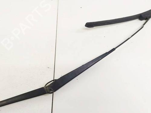 Used Front windshield wiper arm VOLVO XC90 I (275) 2.5 T AWD (209 hp) 32619462