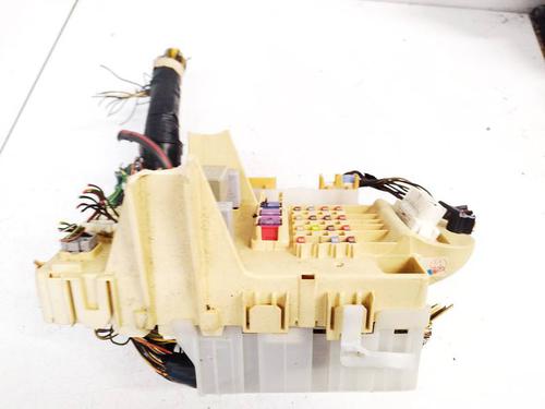 Used Fuse box Fuse box 39231994 39231994