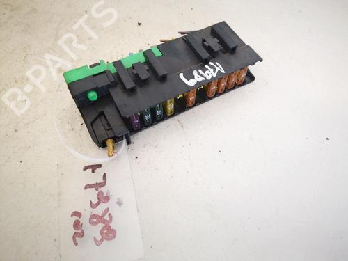 Fuse box CITROËN C5 III (RD_) 2.0 HDi (RDRHD8, RDRHDJ, RDRHR8, RDRHRJ) | BP32914705E1 - Image 2
