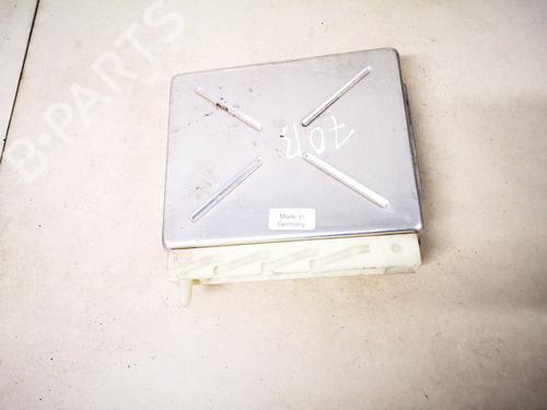 Used Engine control unit (ECU) Engine control unit (ECU) VOLVO XC90 I (275) D5 AWD (163 hp) 32876808 32876808