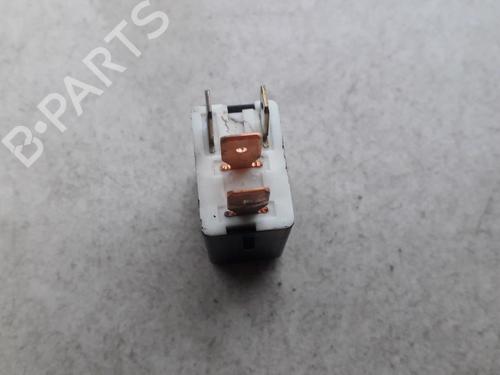 Electronic sensor SUBARU LEGACY III (BE) 2.0 AWD (BE5) | BP33518009M84 - Image 2