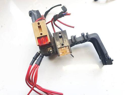 Fuse box AUDI A4 B6 (8E2) 1.9 TDI | BP32581023E1