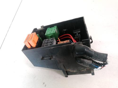 Used Fuse box Fuse box OPEL ZAFIRA A MPV (T98) 2.0 DTI 16V (F75) (101 hp) 32879018 32879018