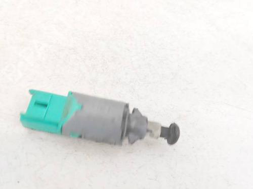 Used Electronic module Electronic module RENAULT LAGUNA III (BT0/1) 2.0 dCi (BT07, BT0J, BT14, BT1A, BT1S) (131 hp) 35335862 35335862