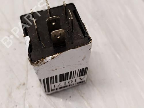 Electronic sensor SKODA SUPERB I (3U4) 1.9 TDI | BP33009093M84 - Image 2