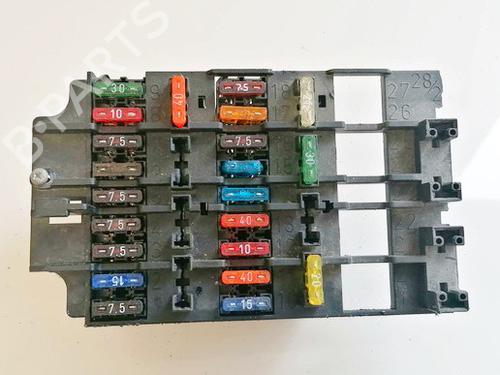 Used Fuse box Fuse box MERCEDES-BENZ C-CLASS (W202) C 220 D (202.121) (95 hp) 33065317 33065317