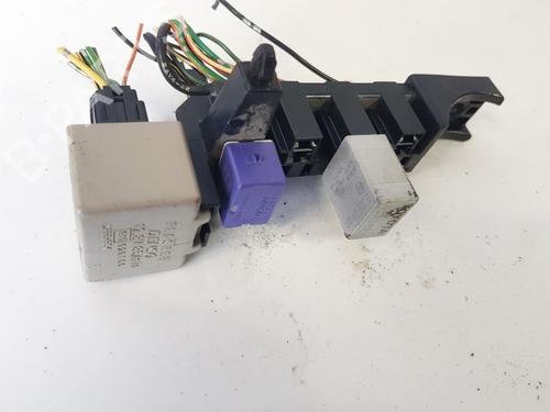 fuse-box-toyota-avensis-_t25_-2003-2004-2005-2006-2007-2008-33093413 main image