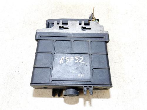 Used Engine control unit (ECU) Engine control unit (ECU) FORD GALAXY I (WGR) 2.0 i (116 hp) 33100032 33100032