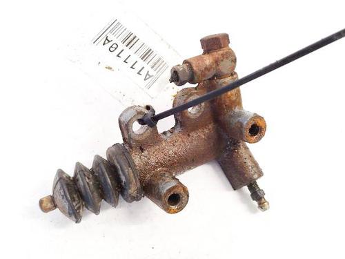 Used Clutch slave cylinder Clutch slave cylinder TOYOTA YARIS (_P1_) 1.3 (SCP12_, SCP13_, SCP12R, SCP13R) (87 hp) 34776040 34776040