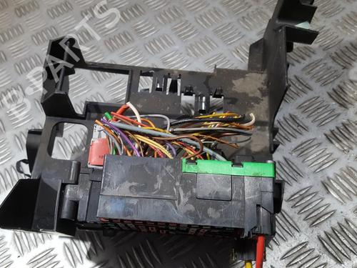 Used Fuse box Fuse box PEUGEOT 206 Hatchback (2A/C) 1.9 D (69 hp) 33502044 33502044