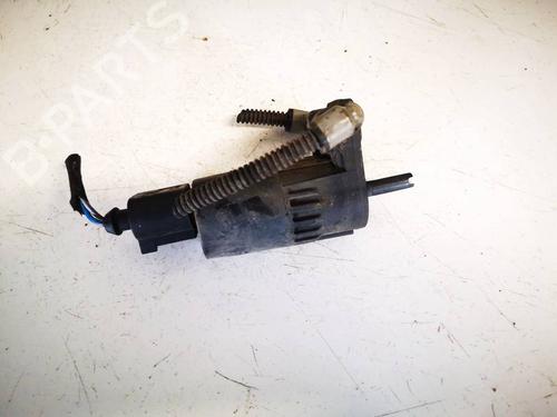 washer-pump-opel-astra-j-p10-2009-2010-2011-2012-2013-2014-2015-2016-34982996 main image