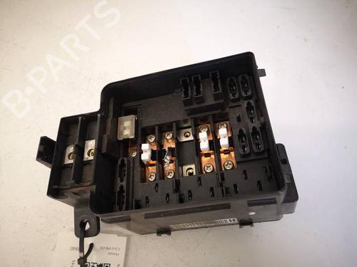 Used Fuse box Fuse box PEUGEOT 407 (6D_) 1.6 HDi 110 (6D9HZC, 6D9HYC) (109 hp) 34050381 34050381