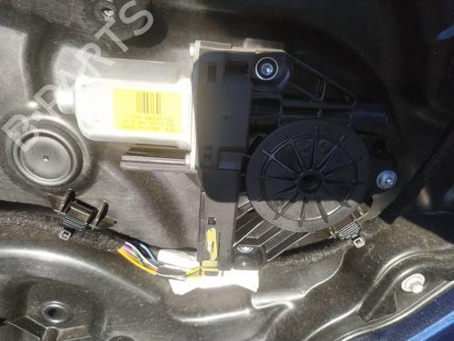 Used Right rear window motor Right rear window motor 35094457 35094457