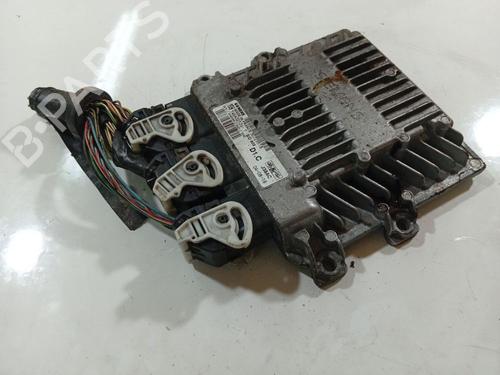 Used Engine control unit (ECU) Engine control unit (ECU) VOLVO S40 II (544) 2.0 D (136 hp) 32540895 32540895