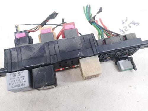 Used Fuse box Fuse box VW GOLF IV (1J1) 1.9 SDI (68 hp) 32889961 32889961